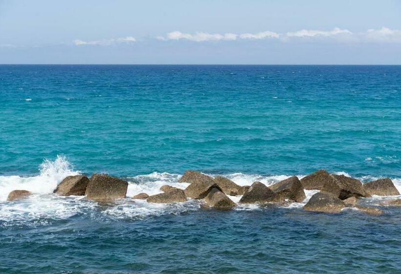 شقة غرفتين, Appartamento Pettinato