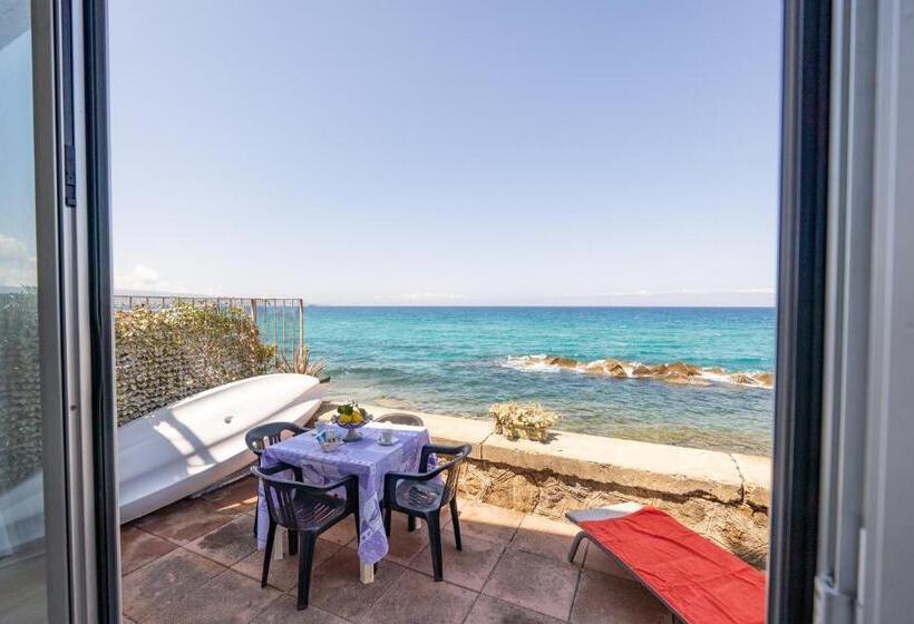 شقة غرفتين, Appartamento Pettinato