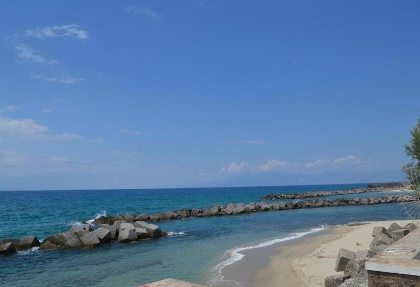 شقة غرفتين, Appartamento Pettinato