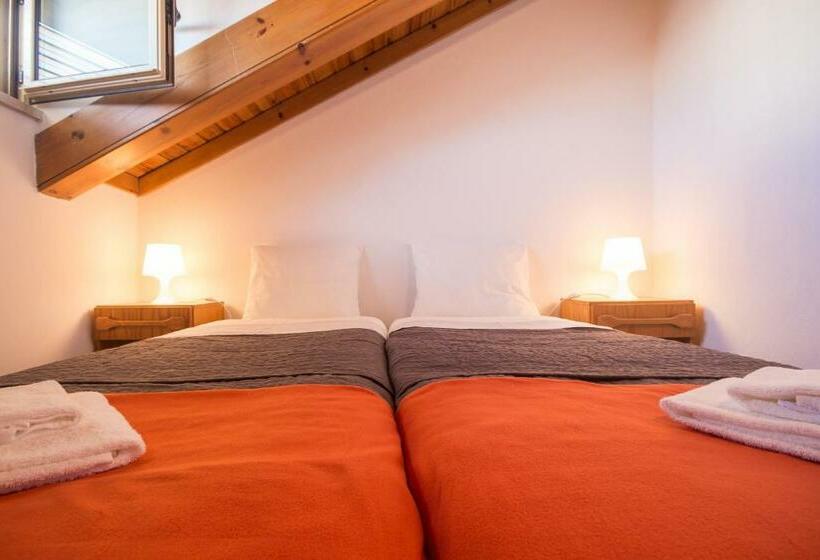 سوییت لوکس, Celas Dream Studio