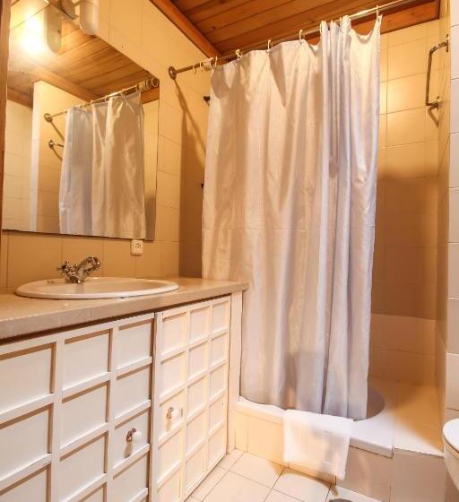 سوییت لوکس, Celas Dream Studio