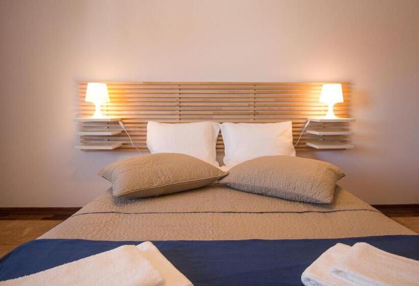 اتاق استاندارد, Celas Dream Studio