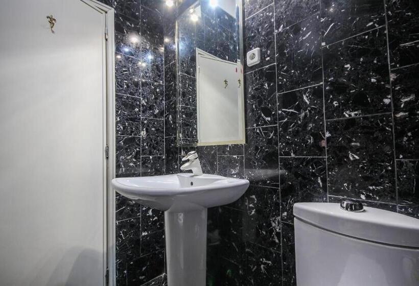 اتاق استاندارد یک نفره, Celas Dream Studio