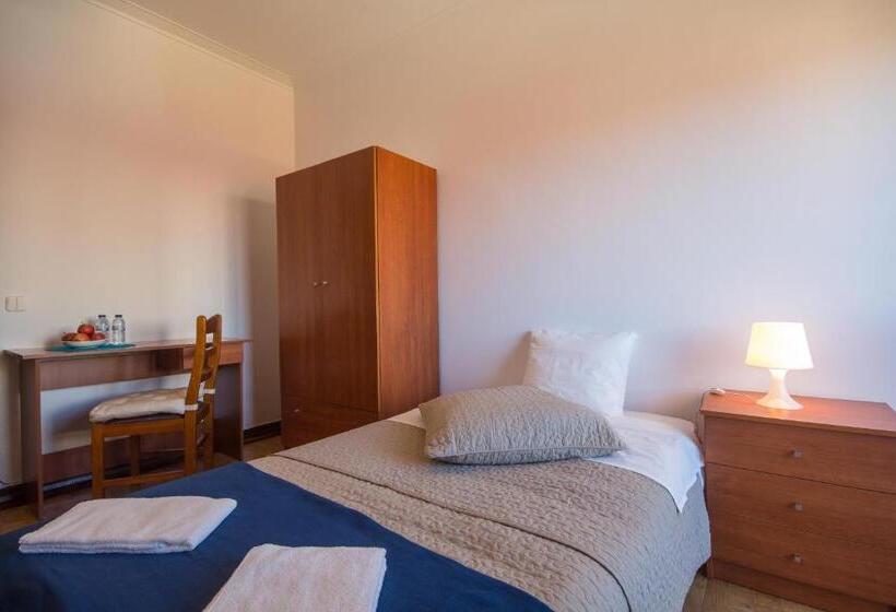 اتاق استاندارد یک نفره, Celas Dream Studio