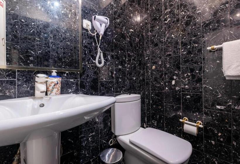 اتاق استاندارد یک نفره, Celas Dream Studio