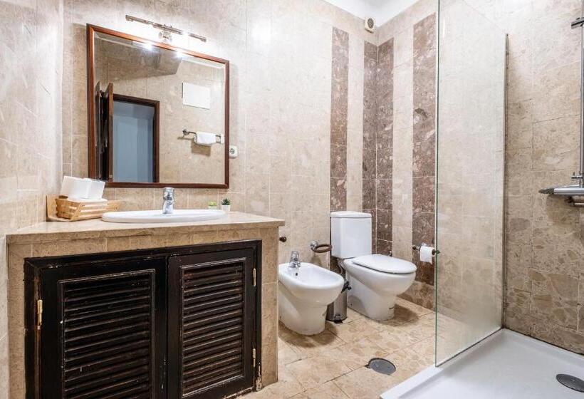 اتاق استاندارد یک نفره, Celas Dream Studio