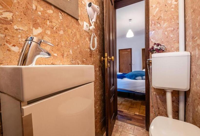 اتاق استاندارد, Celas Dream Studio