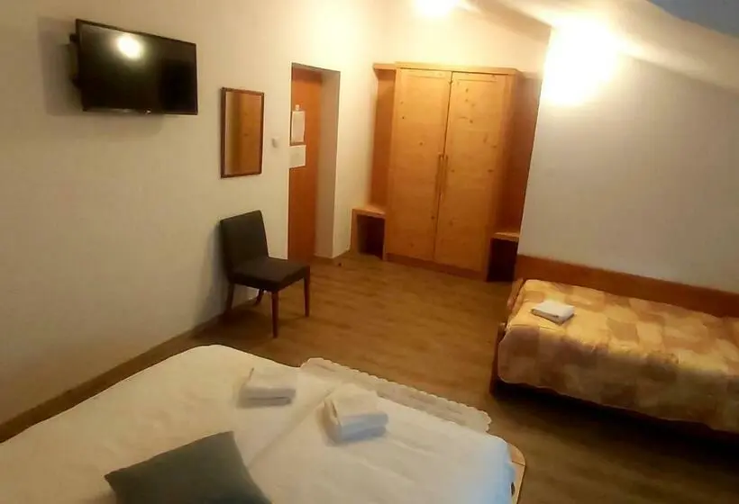 اتاق استاندارد, Gostišče Jazbec   Idrsko   Kobarid