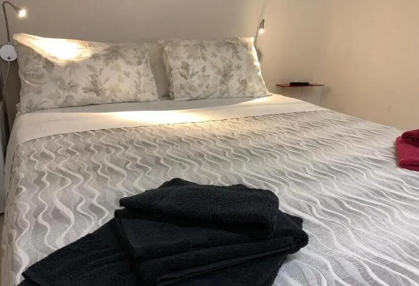 ガーデンビュースタンダードルーム, Monterussi Bed And Breakfast