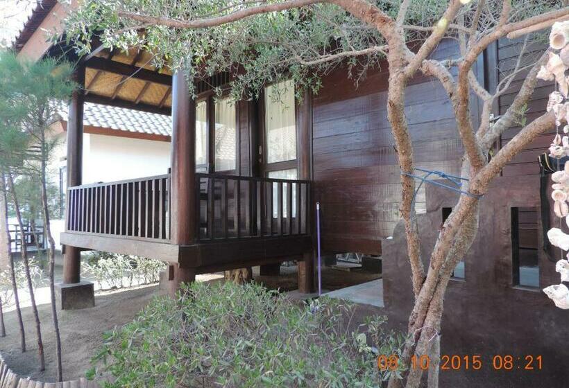 Bungalow Standard Widok Ogród, Yaya Bungalows Blue Coral