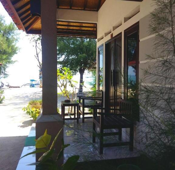 Pokój Standard z Tarasem, Yaya Bungalows Blue Coral