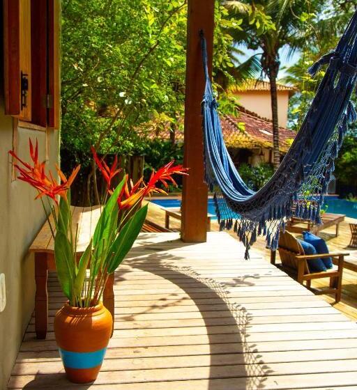 标准间带游泳池, Pousada Le Refuge