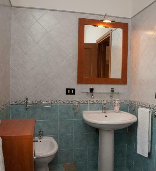 バルコニー付きスタンダードトリプルルーム, B&b Casa Mauro