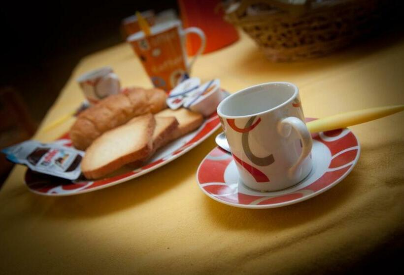 バルコニー付きスタンダードトリプルルーム, B&b Casa Mauro