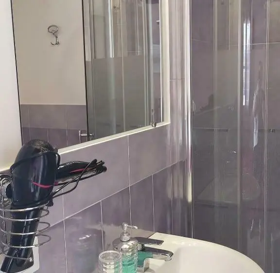 اتاق استاندارد, B&b Colti Di Rosa