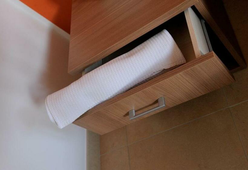 غرفة قياسية, B&b Sun House