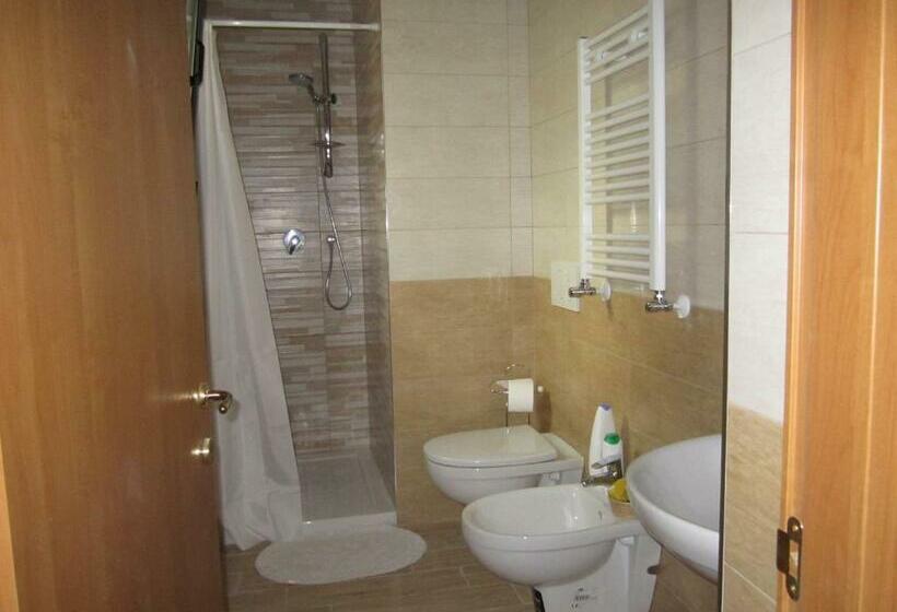 스탠다드 트리플 발코니 룸, Casa Raffaella