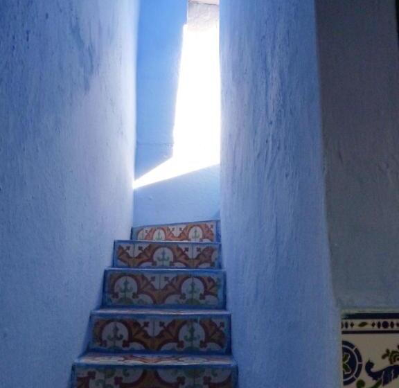 Quarto Triplo Economy, Dar Onsar