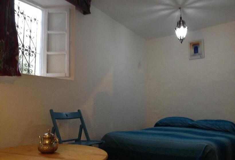 Quarto Triplo Economy, Dar Onsar