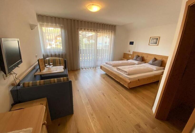 اتاق استاندارد با بالکن, Garni Residence Trocker