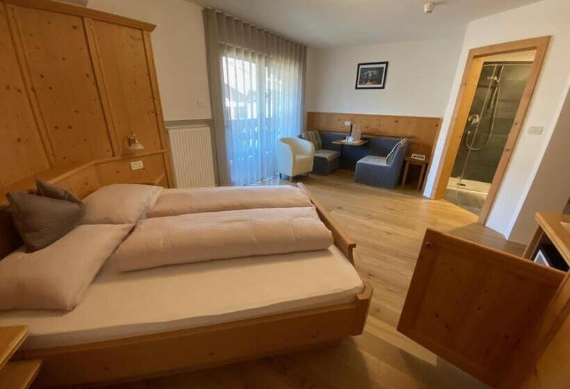 اتاق استاندارد با بالکن, Garni Residence Trocker