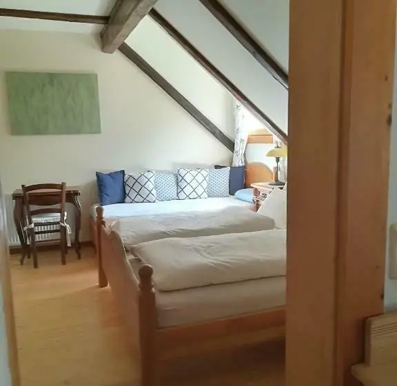 Balkonlu 2 Yatak odalı Daire, Auerhof
