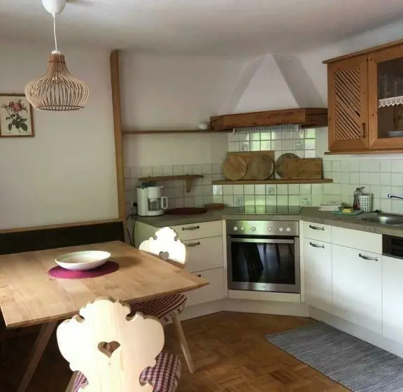 Balkonlu 2 Yatak odalı Daire, Auerhof