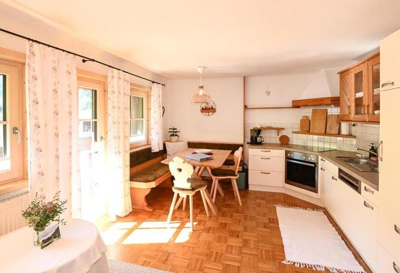 آپارتمان 2 خوابه با بالکن, Auerhof