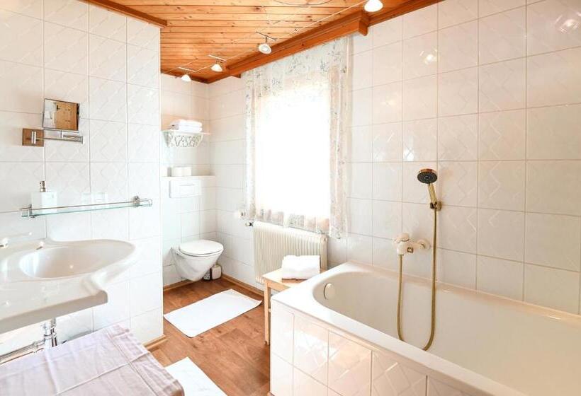 带2个卧室的公寓, Auerhof