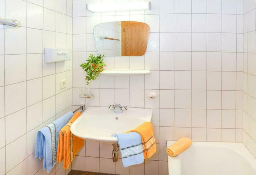 Comfort room with balcony, Garni Belvedere