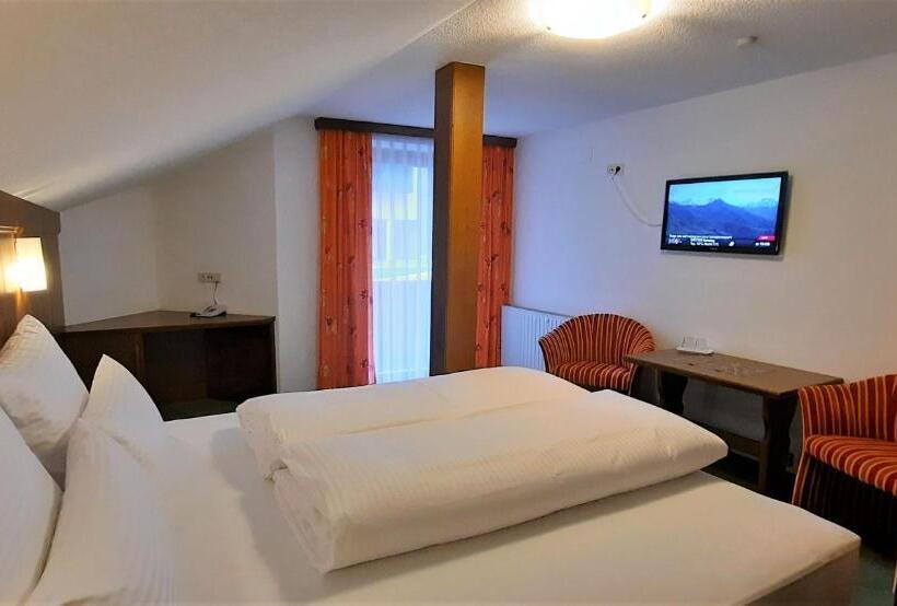 クラシックルーム, Garni Belvedere