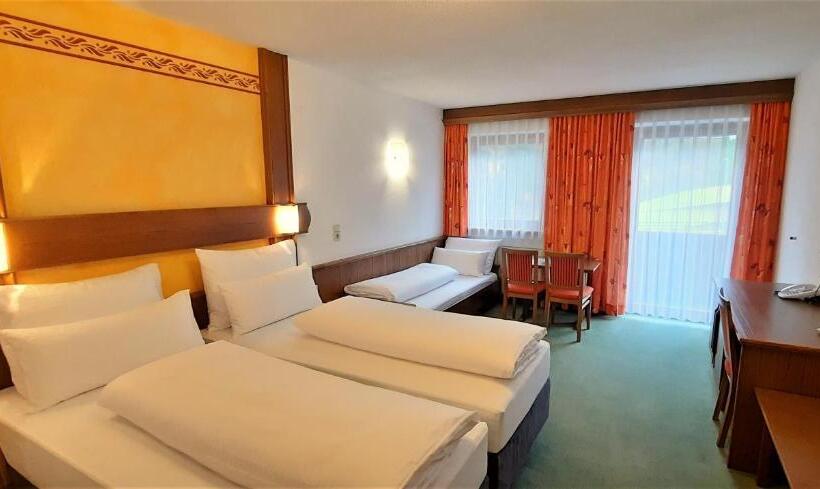 スタンダードトリプルルーム, Garni Belvedere