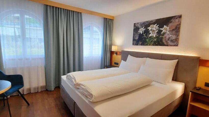 ジュニアスイート, Garni Belvedere