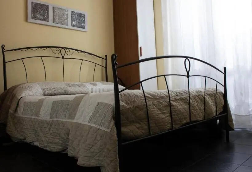 庭の見える１ベッドルームアパートメント, La Casetta B&b
