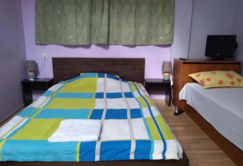 4인용 스탠다드 룸, East Gate Guest Rooms
