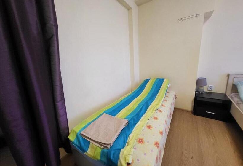 4인용 스탠다드 룸, East Gate Guest Rooms