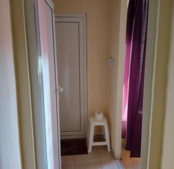 4인용 스탠다드 룸, East Gate Guest Rooms