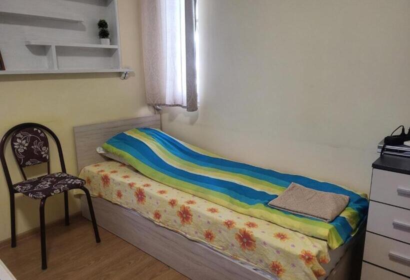 4인용 스탠다드 룸, East Gate Guest Rooms