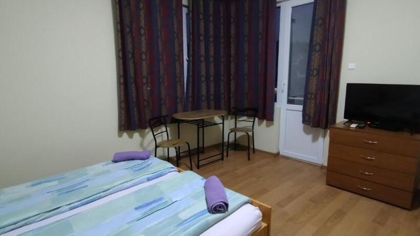 스탠다드 발코니 룸, East Gate Guest Rooms