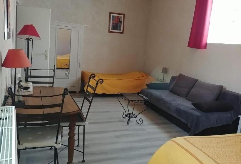 Семейный Номер, Gîte Pilpoil