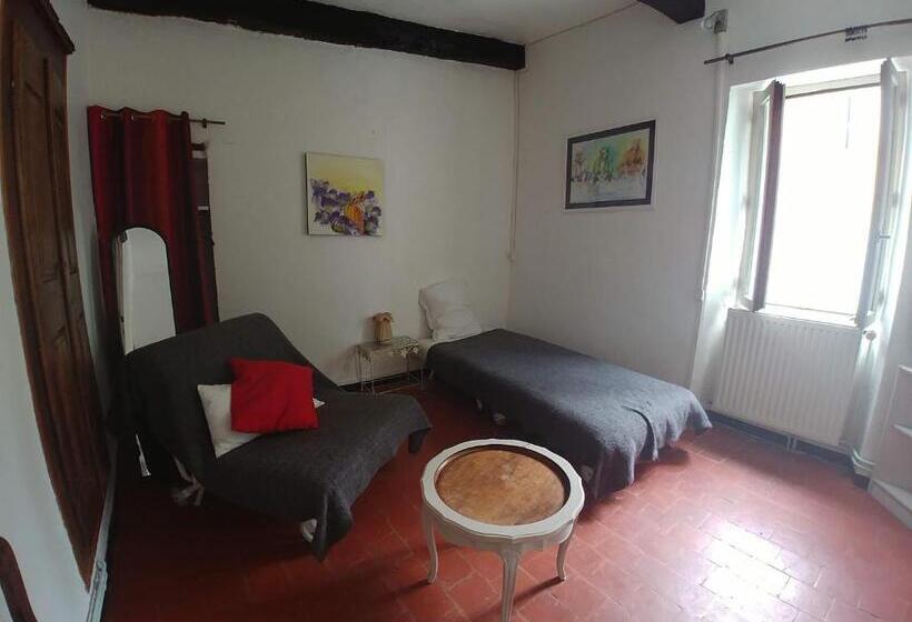 غرفة كلاسيكية ثلاثية, Gîte Pilpoil