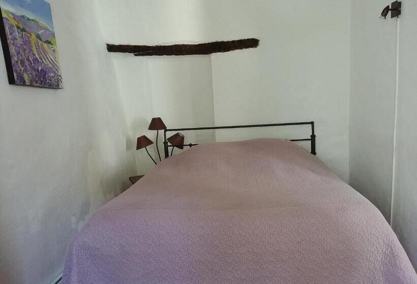 Трехместный Номер Классика, Gîte Pilpoil