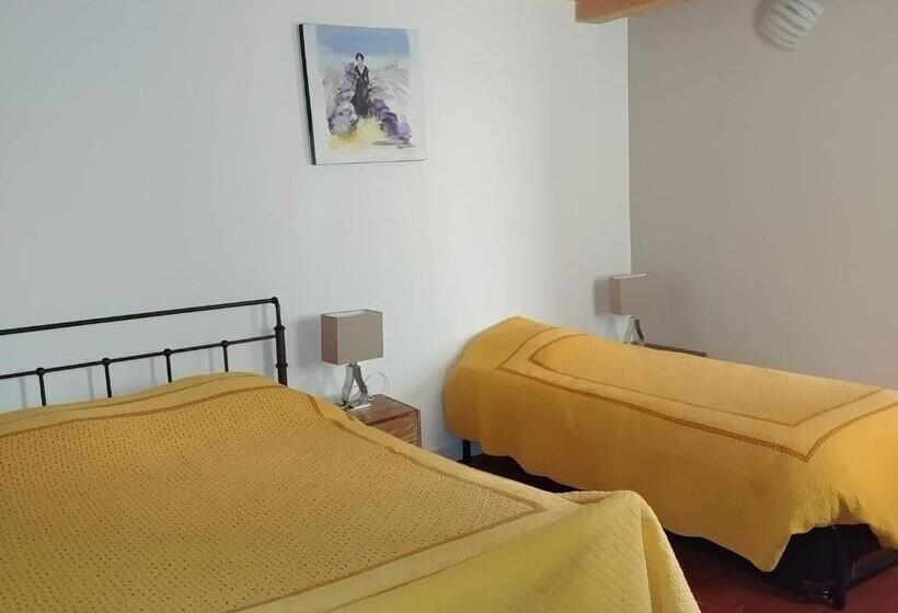 غرفة سوبيريور ثلاثية, Gîte Pilpoil