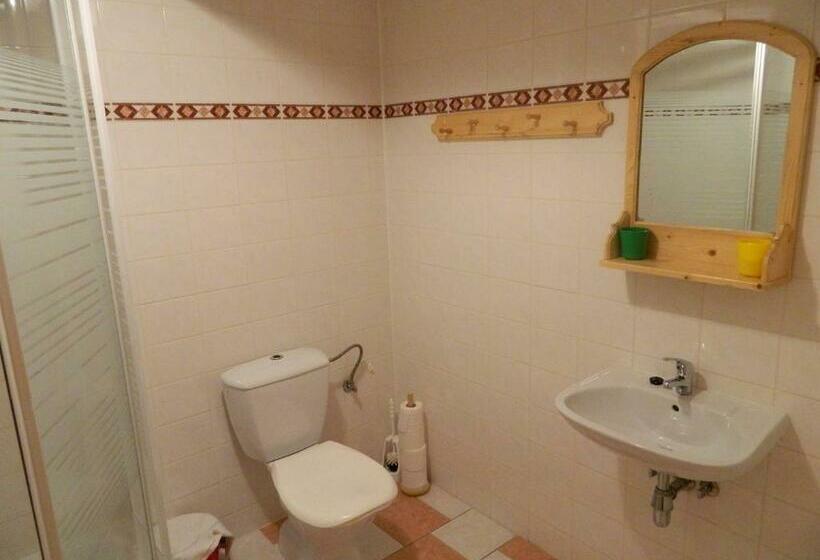 Номер Стандарт, Hospoda Na Peci