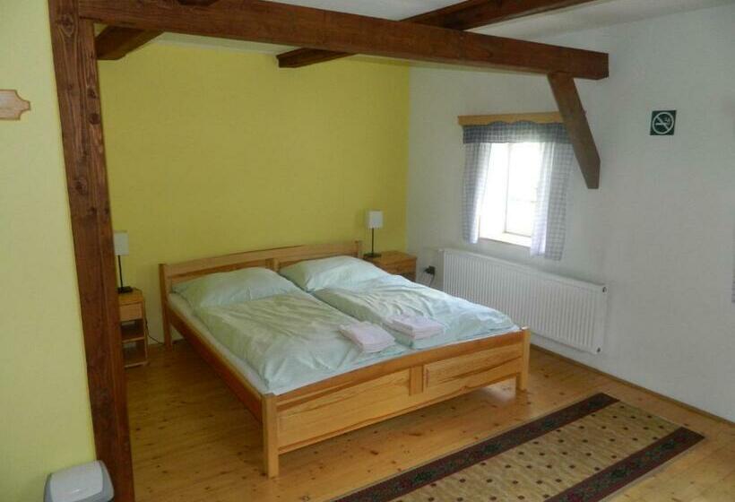 غرفة قياسية, Hospoda Na Peci