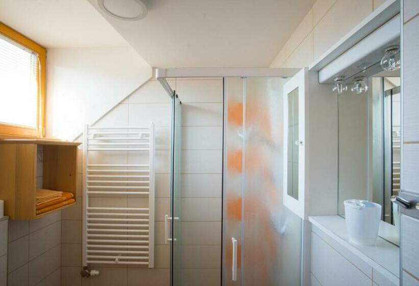 חדר סטנדרט, Rooms And Apartments Jerman