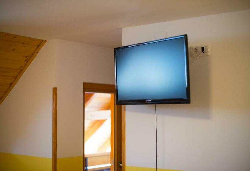 חדר סטנדרט לשלושה, Rooms And Apartments Jerman