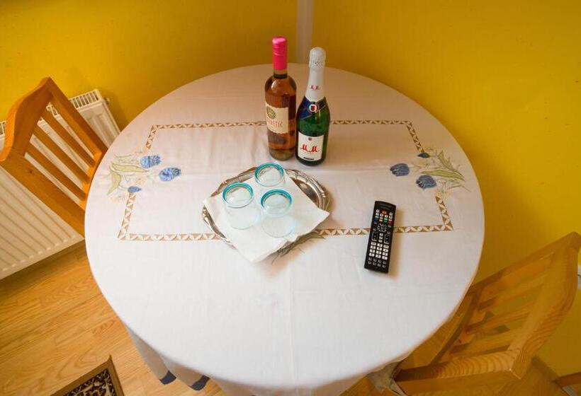 חדר סטנדרט לשלושה, Rooms And Apartments Jerman