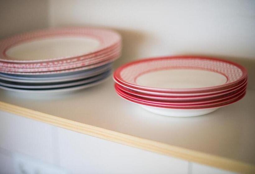 דירה משפחתית 2 חדרי שינה, Rooms And Apartments Jerman