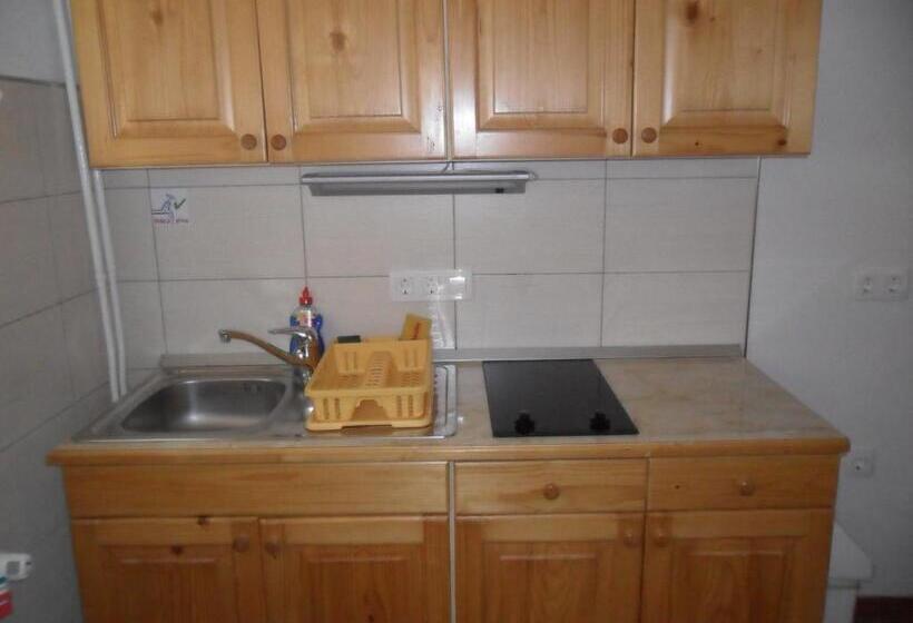 דירה משפחתית 2 חדרי שינה, Rooms And Apartments Jerman